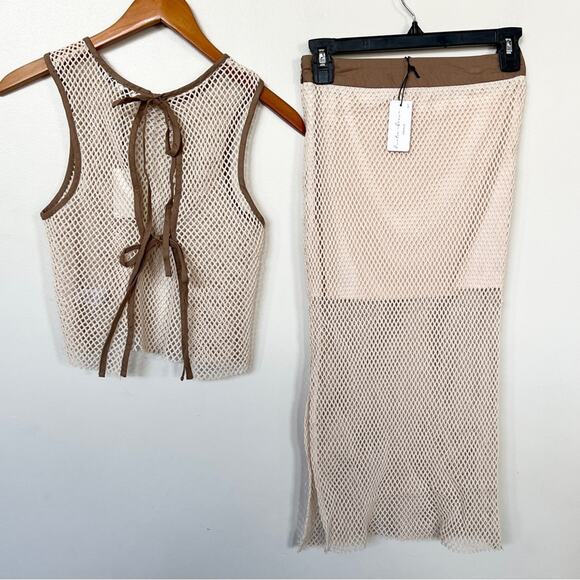 Elegant Cream Tank Top & Midi Skirt Set - Picture 7 of 14